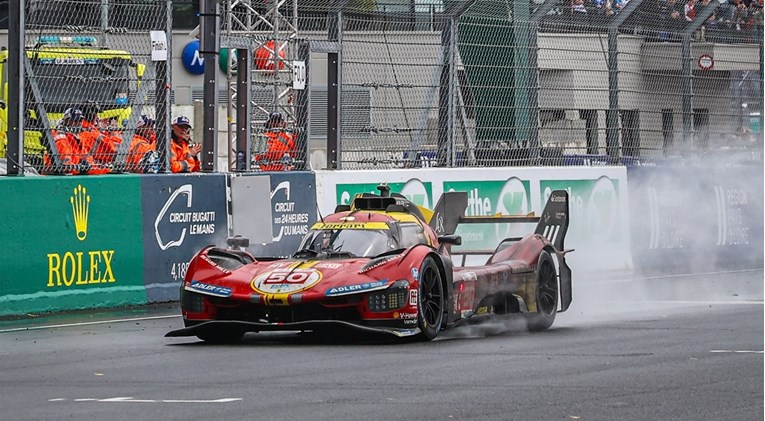 FOTO Ferrari drugu godinu zaredom osvojio najjaču utrku na svijetu