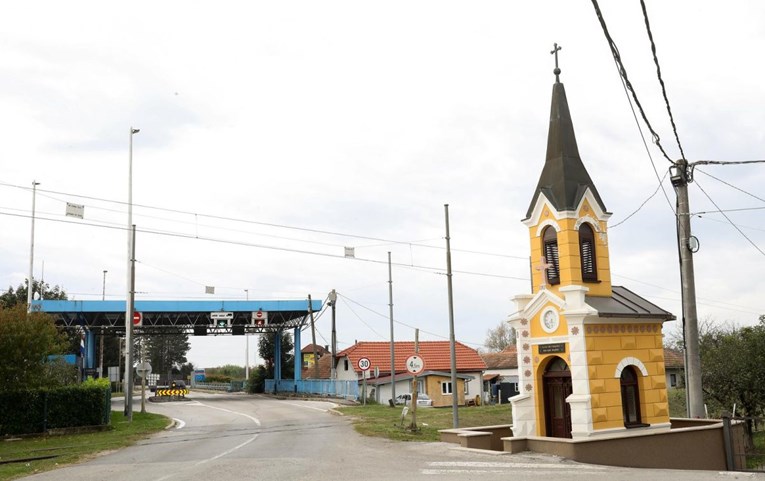 U Sloveniji će od danas granice čuvati i vojska