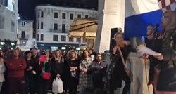 Prosvjed u Splitu protiv covid-potvrda: Oteli su ovu zemlju i našu djecu