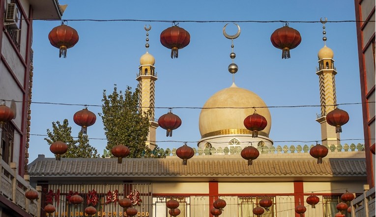 Kina uništava i zatvara džamije? "To je islamofobna zemlja"