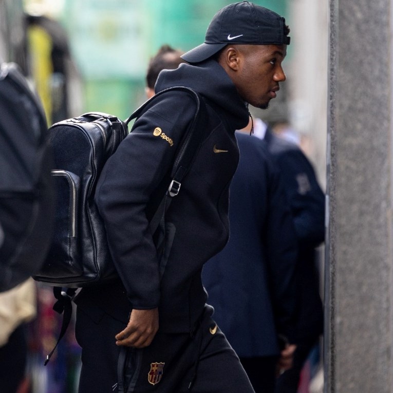 Barca mu je dala Messijevu desetku i ogromnu plaću. Sad ga se rješava jer je višak