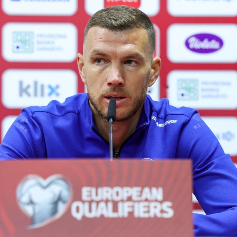 Edin Džeko se emotivnom porukom oprostio od Halida Bešlića
