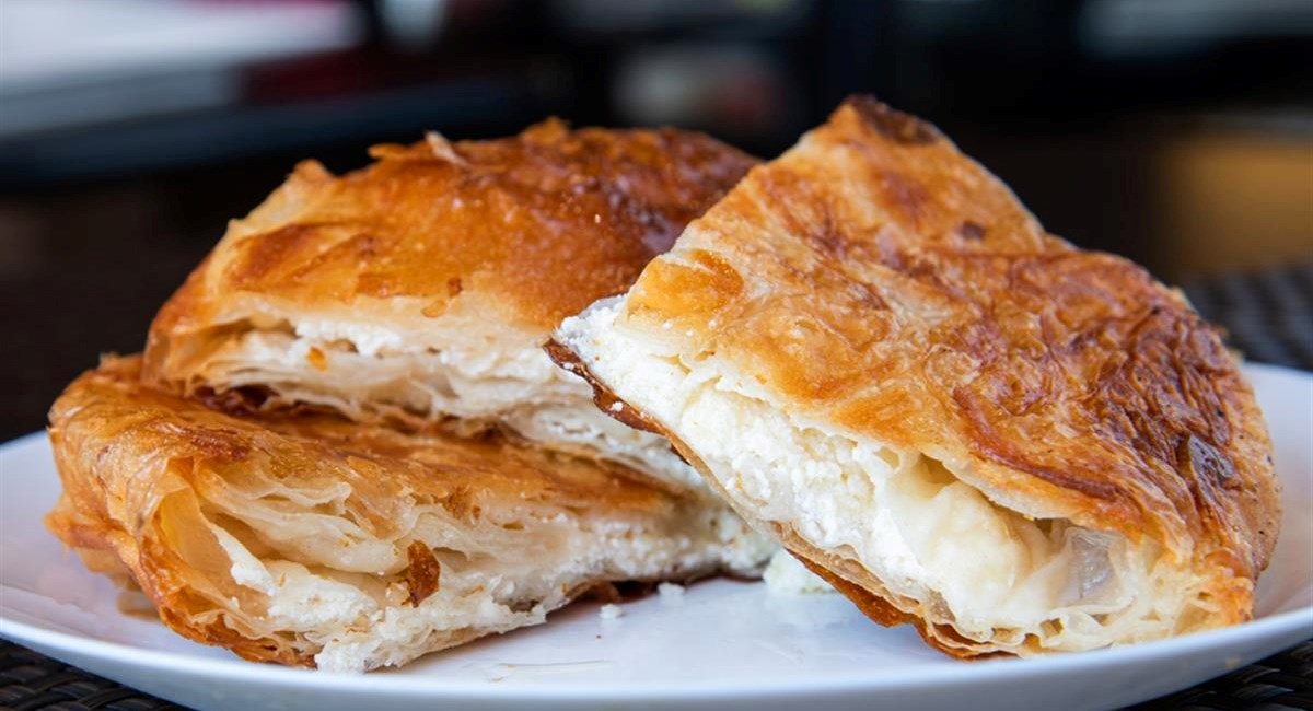 U čemu je tajna savršenog kućnog bureka? Imamo recept koji čuvamo godinama