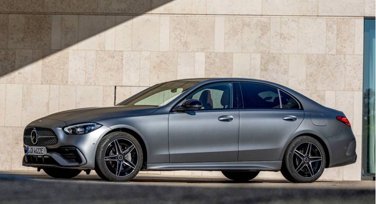 Stiže osvježena C klasa