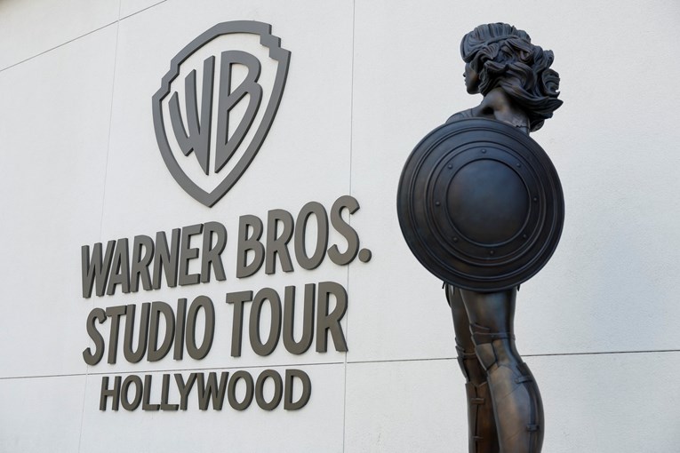 Warner Bros odbija Paramountovu ponudu za preuzimanje?