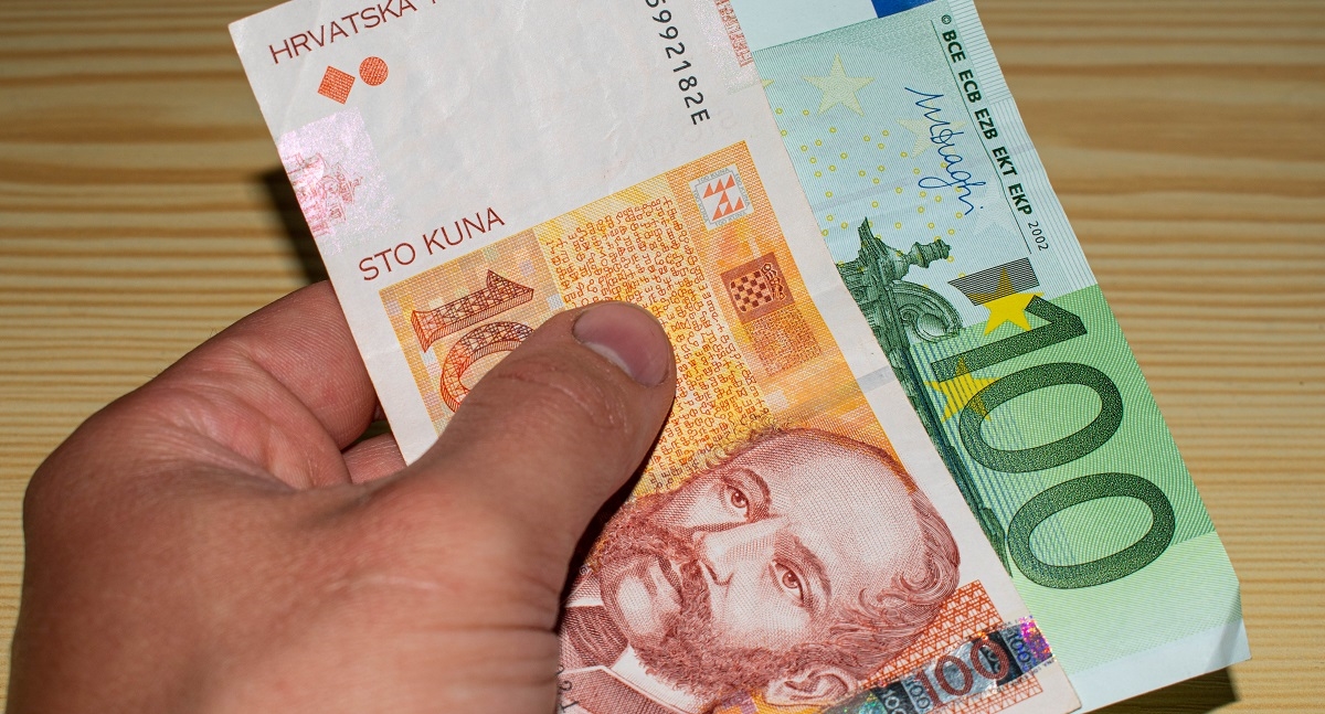 Stiže euro. Evo detaljnog pregleda što će se događati u idućim mjesecima