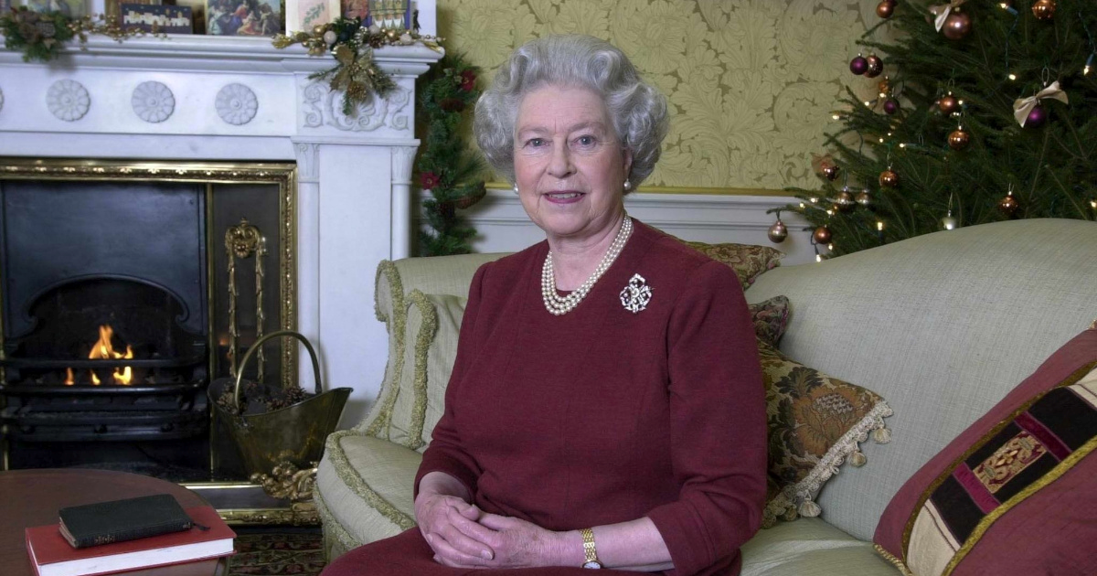 Garderoba kraljice Elizabete II. bit će izložena u Buckinghamskoj palači iduće godine