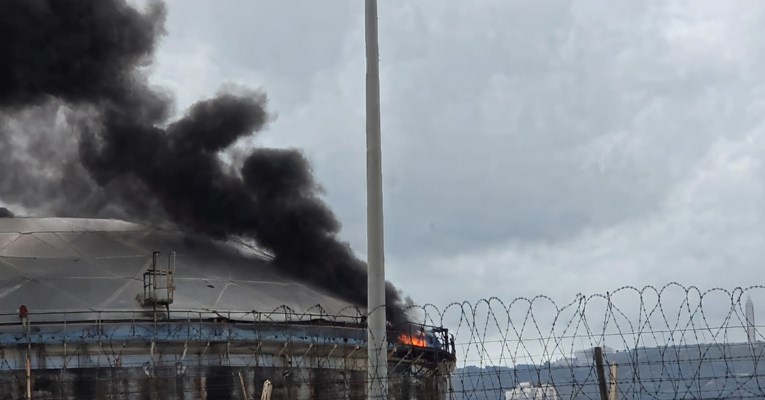 VIDEO Pogođena rafinerija u Izraelu