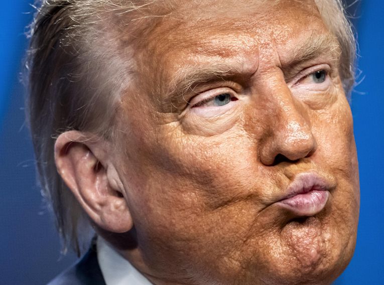 Trump: BOLJE VAM JE DA TO NE RADITE. UZVRATIT ĆEMO NEVIĐENOM SILOM