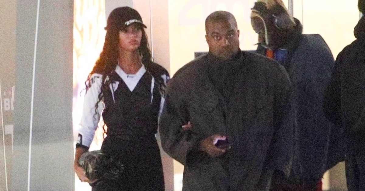 Kanye West snimljen u izlasku s 20 godina mlađom manekenkom, evo tko je ona