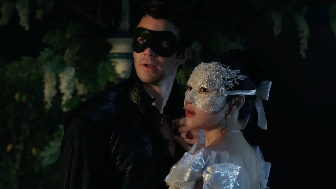 Storybooking: Kako je serija Bridgerton pokrenula novi 18+ trend