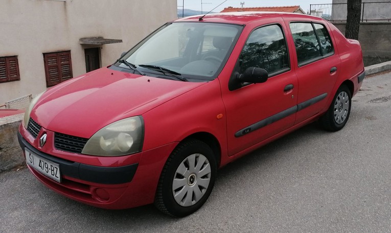 Najbolji auto oglasi: Thalia s dugom registracijom za 1.900 €