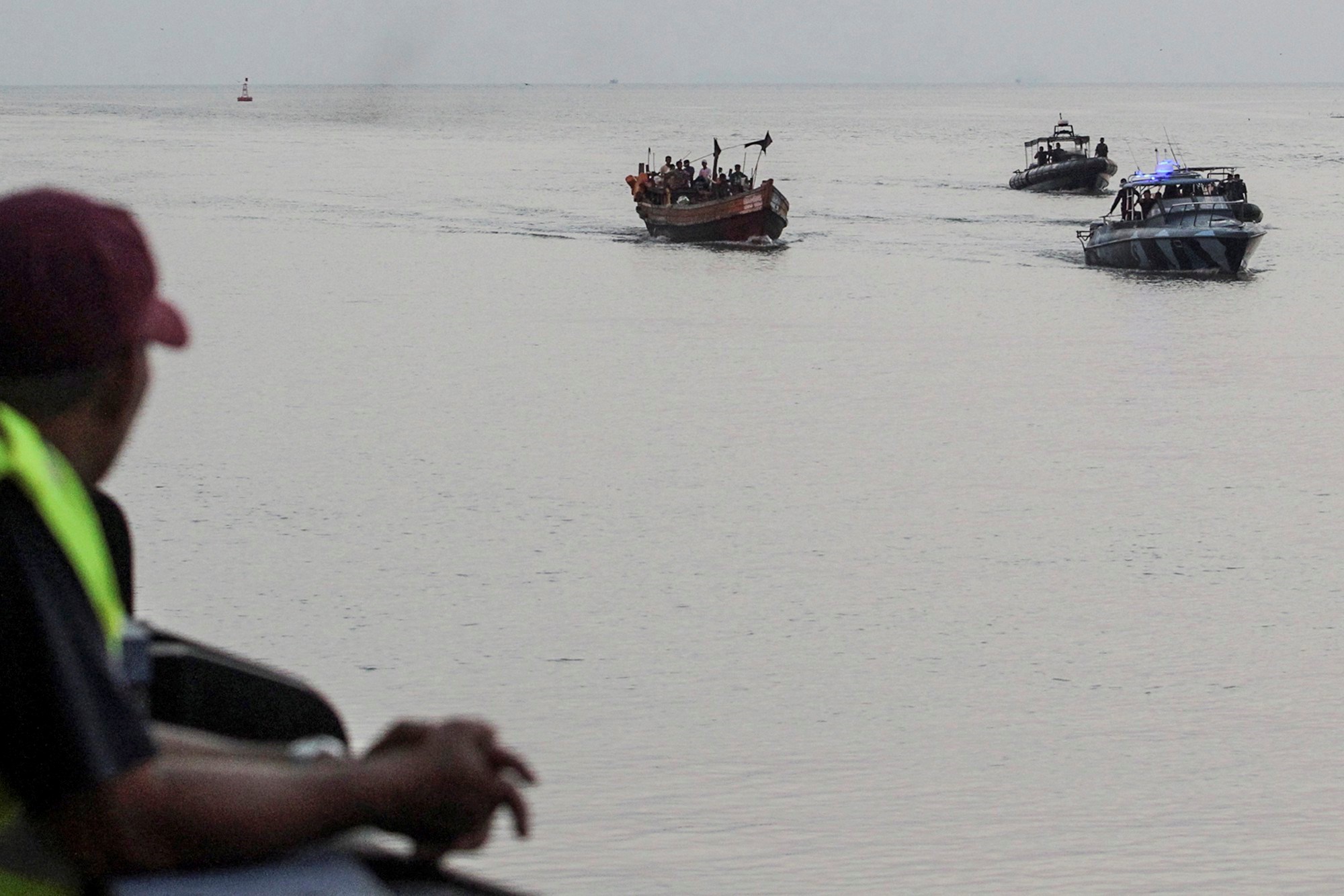 Između Malezije i Tajlanda potonuo brod s 90 migranata, dva broda nestala