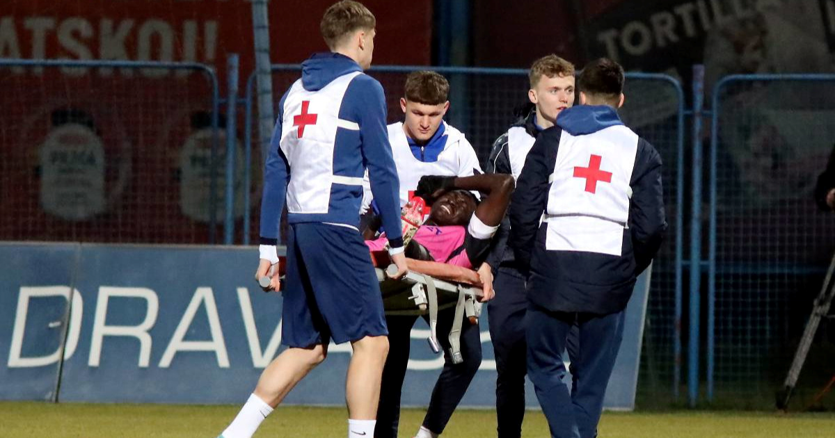 Ključni igrač Lokomotive na rubu suza nakon ozljede. Iznesen je s terena