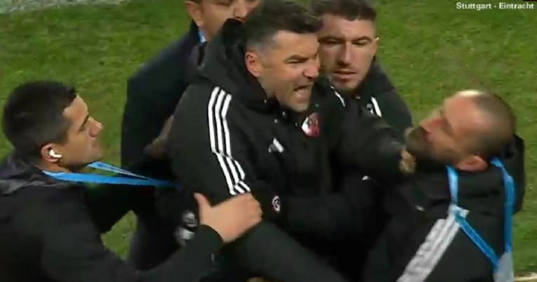 VIDEO Turska legenda potpuno poludjela. Napao suce i svoje pomoćnike