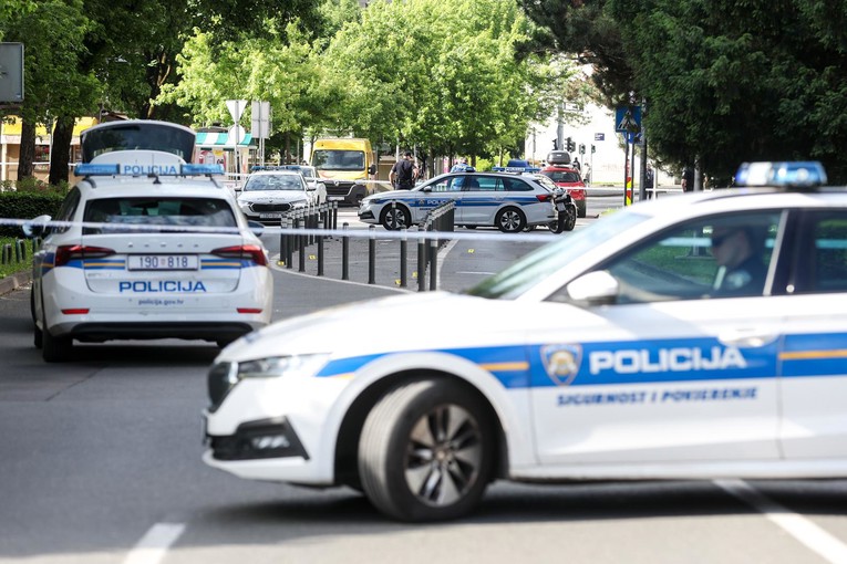 Dojave o bombama u pulskim i šibenskim školama