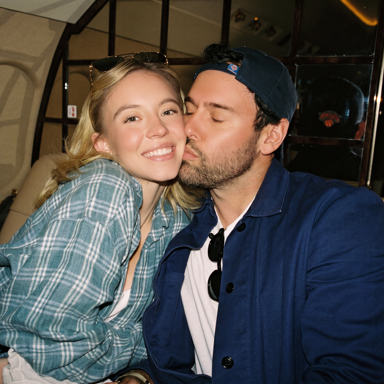 Sydney Sweeney objavila intimne fotografije sa Scooterom Braunom