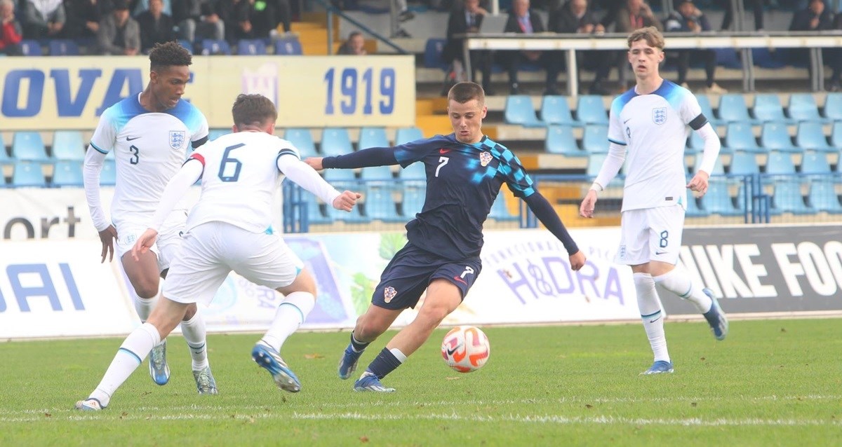 Hrvatska U-17 reprezentacija pobijedila Nizozemsku i zauzela 1. mjesto u skupini