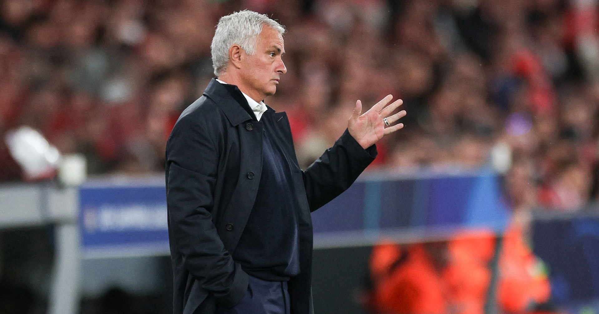 Mourinho se našalio sa Sneijderom nakon pobjede Benfice: Taj debeli tip je jako drag