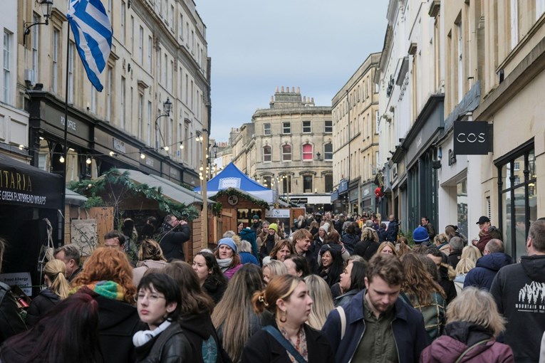 Mislili ste da su gužve na Adventu u Zagrebu nesnosne? Pogledajte ovo 😅