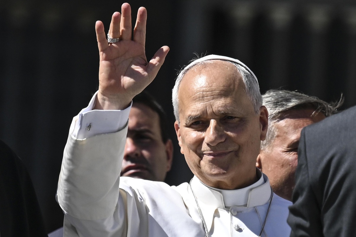 Papa stigao u Francusku. To je prvi službeni papinski posjet nakon 18 godina