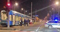 VIDEO I FOTO BMW-om se zabio u stup i tramvaj u centru Zagreba