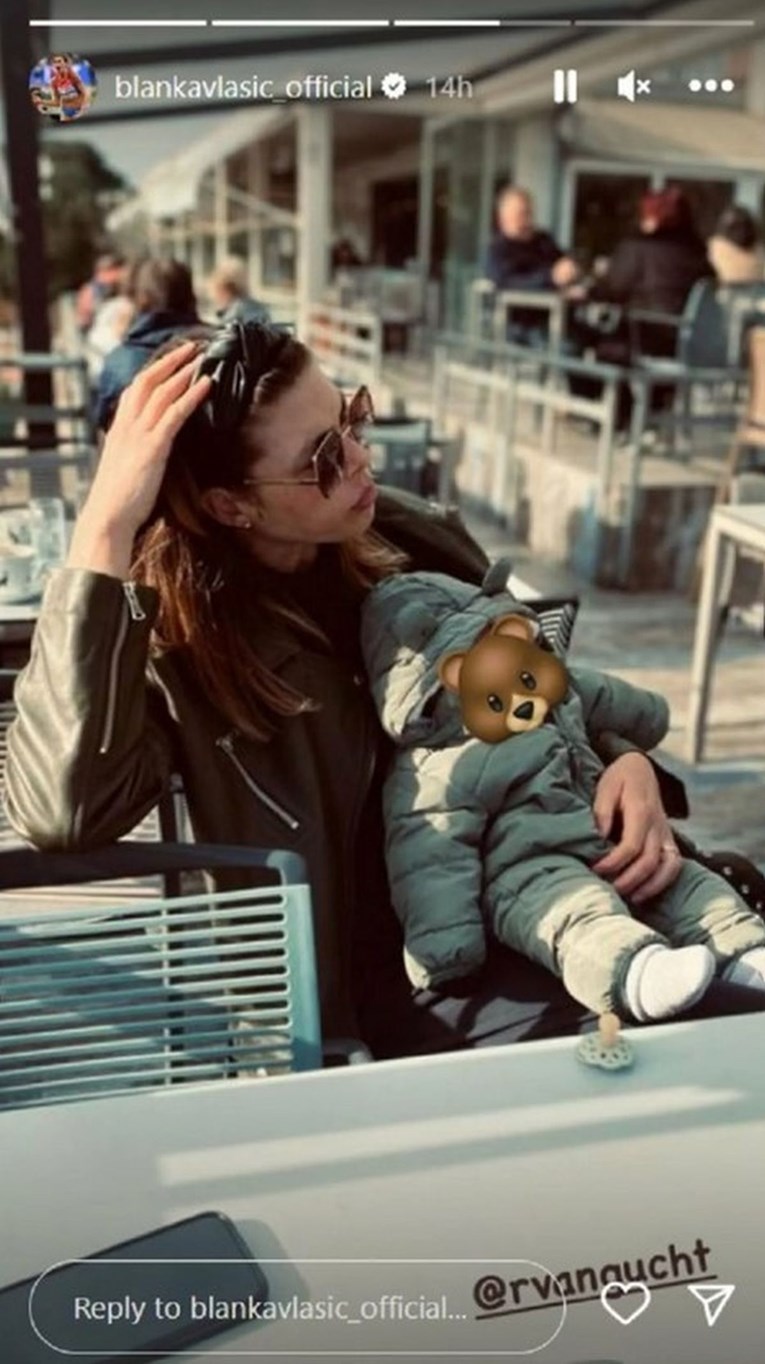 Blanka Vlašić objavila fotku s dvomjesečnim sinčićem Mondom