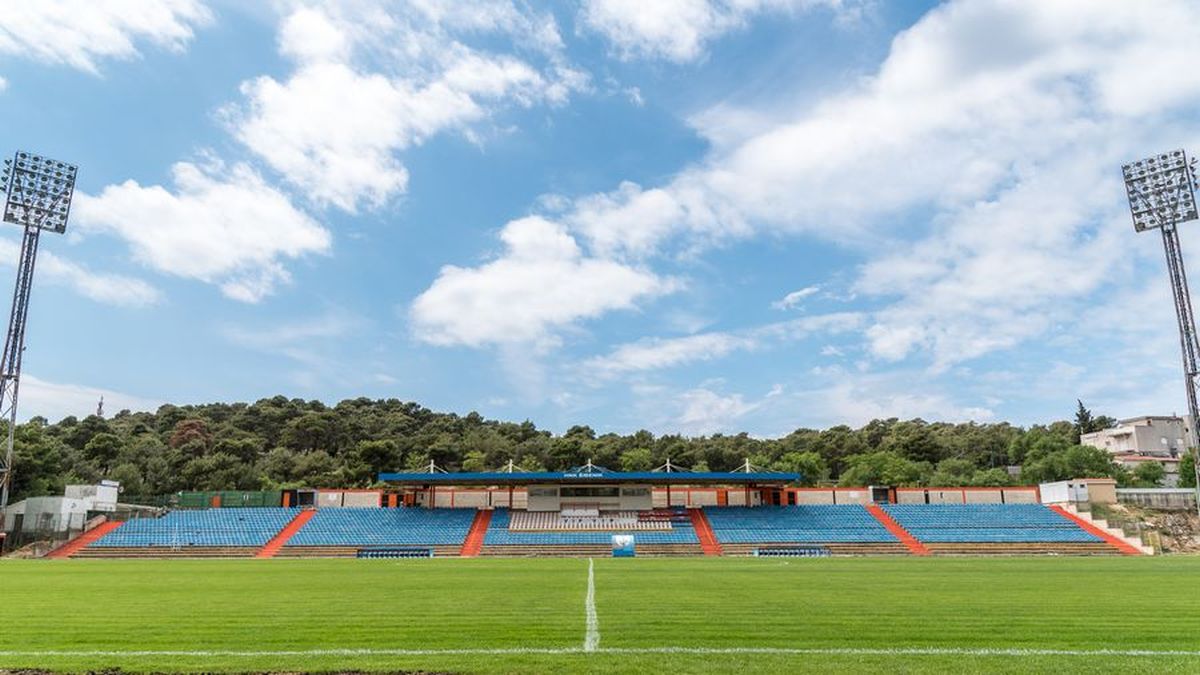 Šibenčani uređuju Šubićevac za Prvu ligu i finale Kupa, pogledajte kako teku radovi