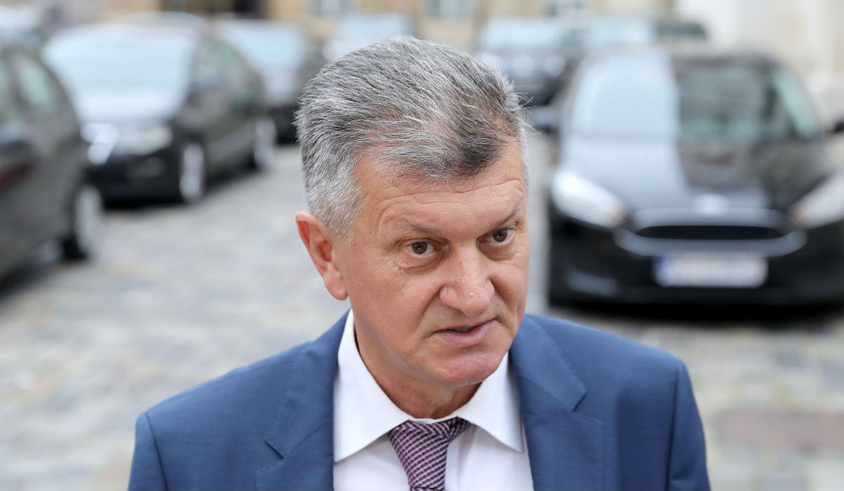 Kujundžić o svojim kućama: Novac mi je posudio prijatelj iz studentskih dana