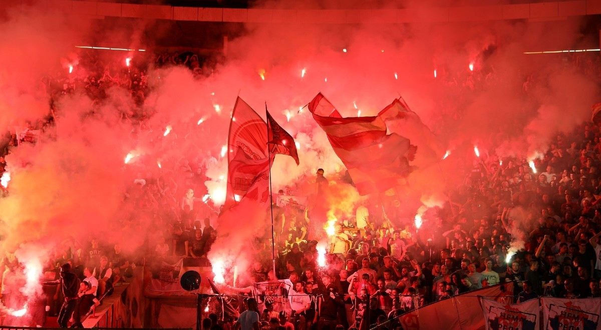 VIDEO Delije napale navijače Rangersa ispred hotela u Beogradu