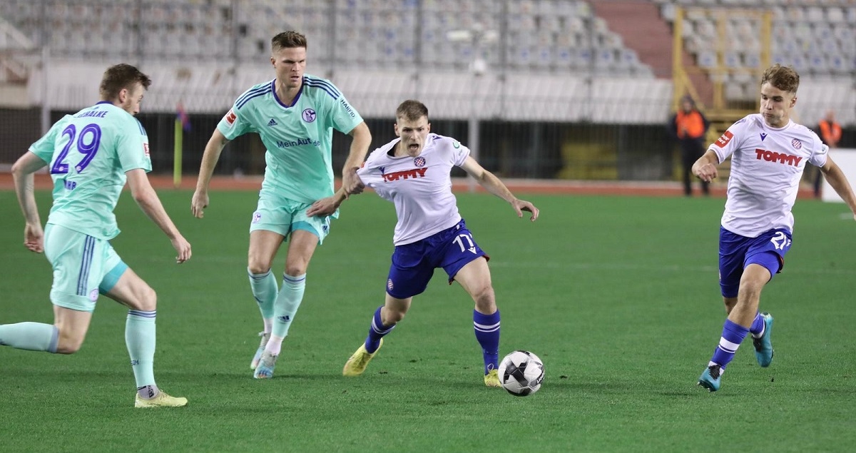 Hajduk pobijedio Schalke 4:3, zabio 15-godišnjak