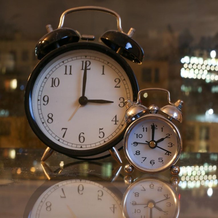 Vrijeme je da prestanemo pomicati sat? Ne tako brzo, kažu članice EU-a