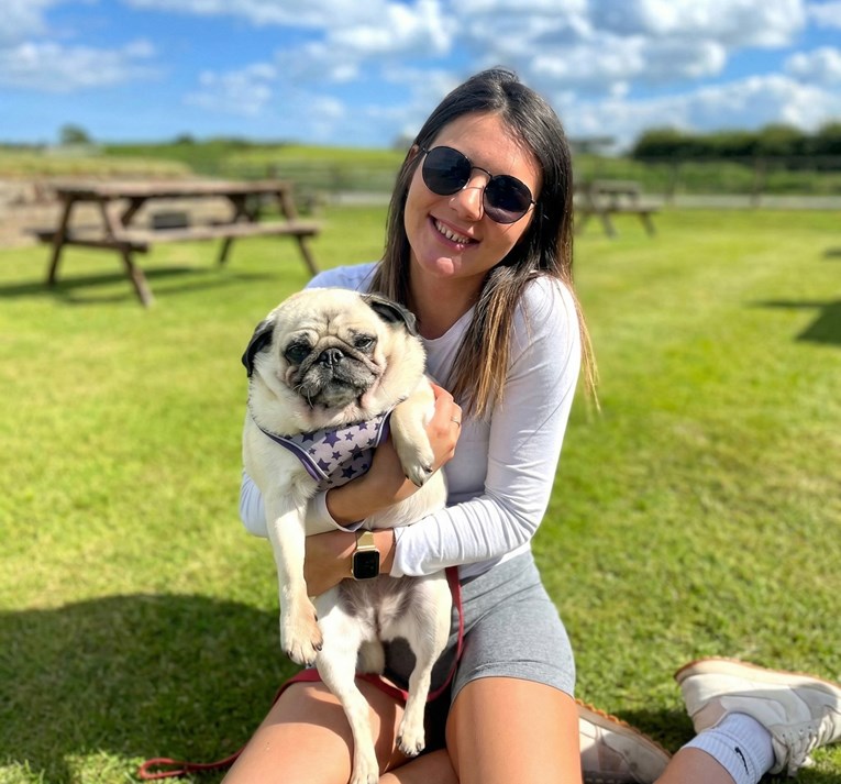 Otkrila kako zaradi 1400 € mjesečno sa strane pa ostavila ljude u čudu