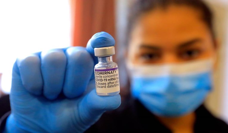 Njemačka će mlađima od 30 godina davati samo cjepivo Pfizer, ne više Modernu?