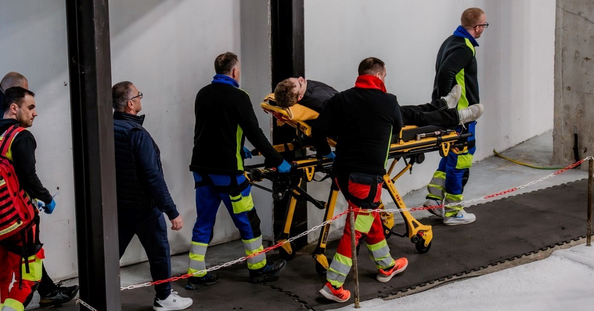 Ozljeda hokejaša Siska jučer je izazvala muk pa bijes u Ledenoj. Dobro se oporavlja