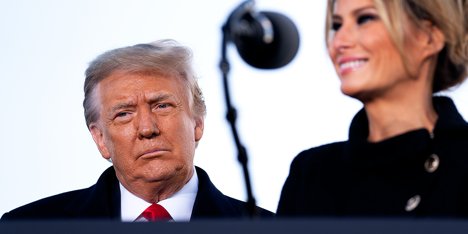 Odvjetnici napuštaju Donalda Trumpa prije suđenja za opoziv