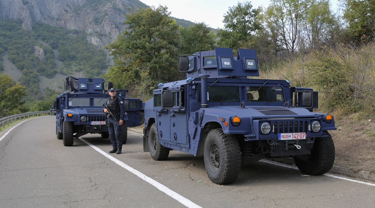 Kosovski specijalci pucali na auto sa Srbima, jedan pogođen. "Auto je izrešetan"