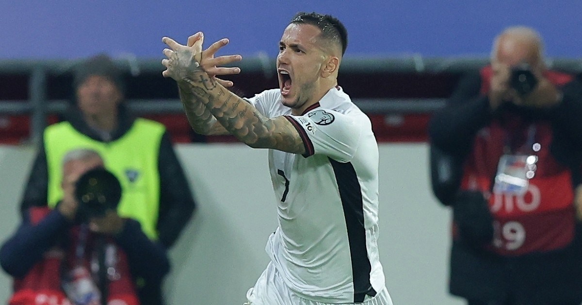 VIDEO Albanci burno proslavili gol Srbiji. Strijelac formirao orla i dobio karton