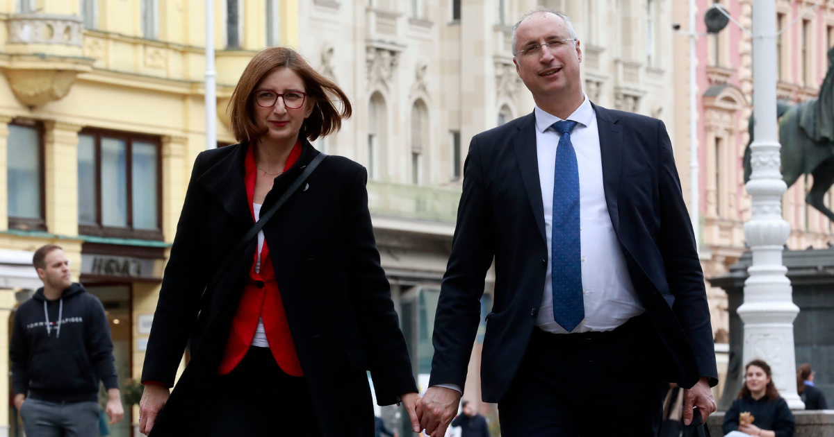 Ivica i Marijana Puljak snimljeni u centru Zagreba, držali su se za ruke