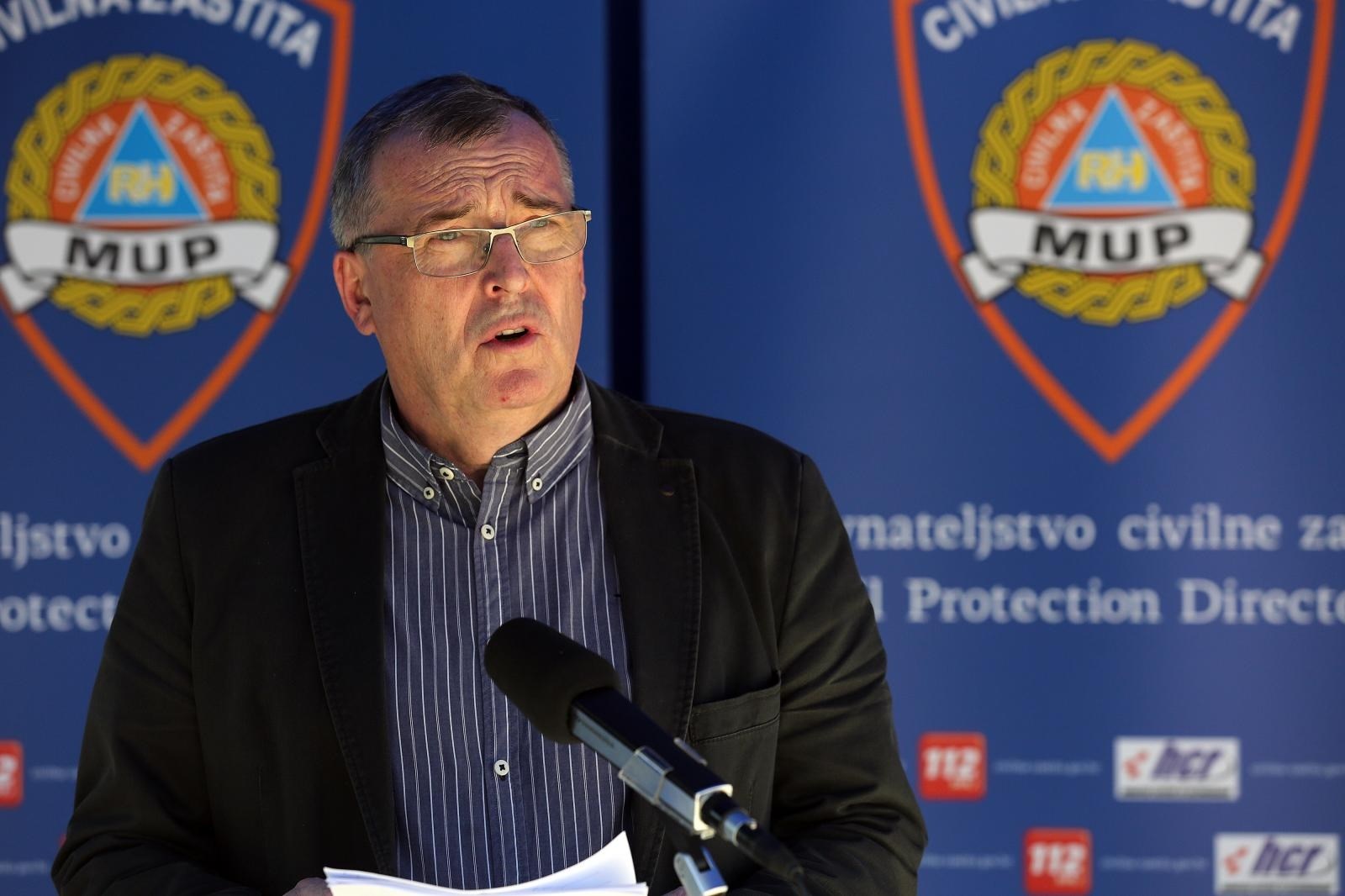 Capak najavio neka popuštanja i otvaranja: Kad situacija dozvoli, i frizeri će raditi