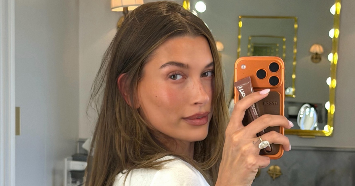 Hailey Bieber pokazala neočekivani bikini za ljetni odmor u prirodi