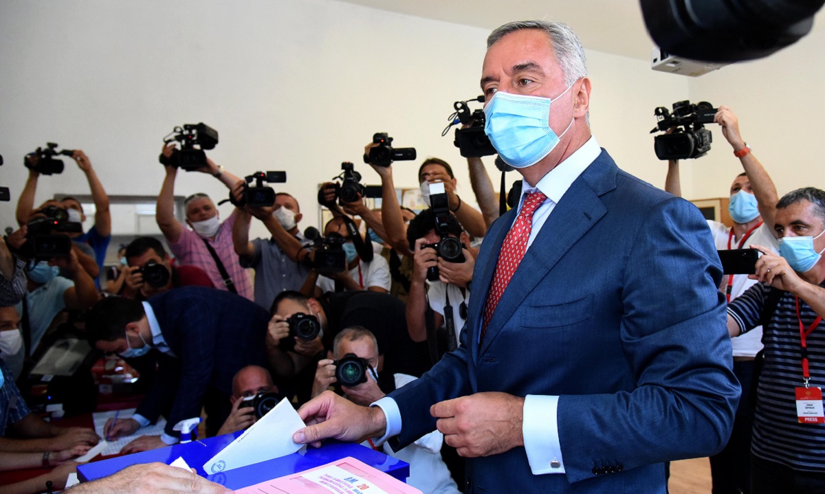 Đukanović izgubio izbore, na vlasti u Crnoj Gori bio je 30 godina
