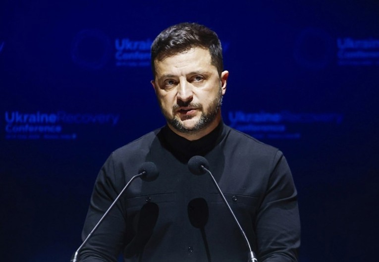 Zelenski: Ne tjeram nikoga da bira stranu, ali moramo Putinu reći da nije u pravu