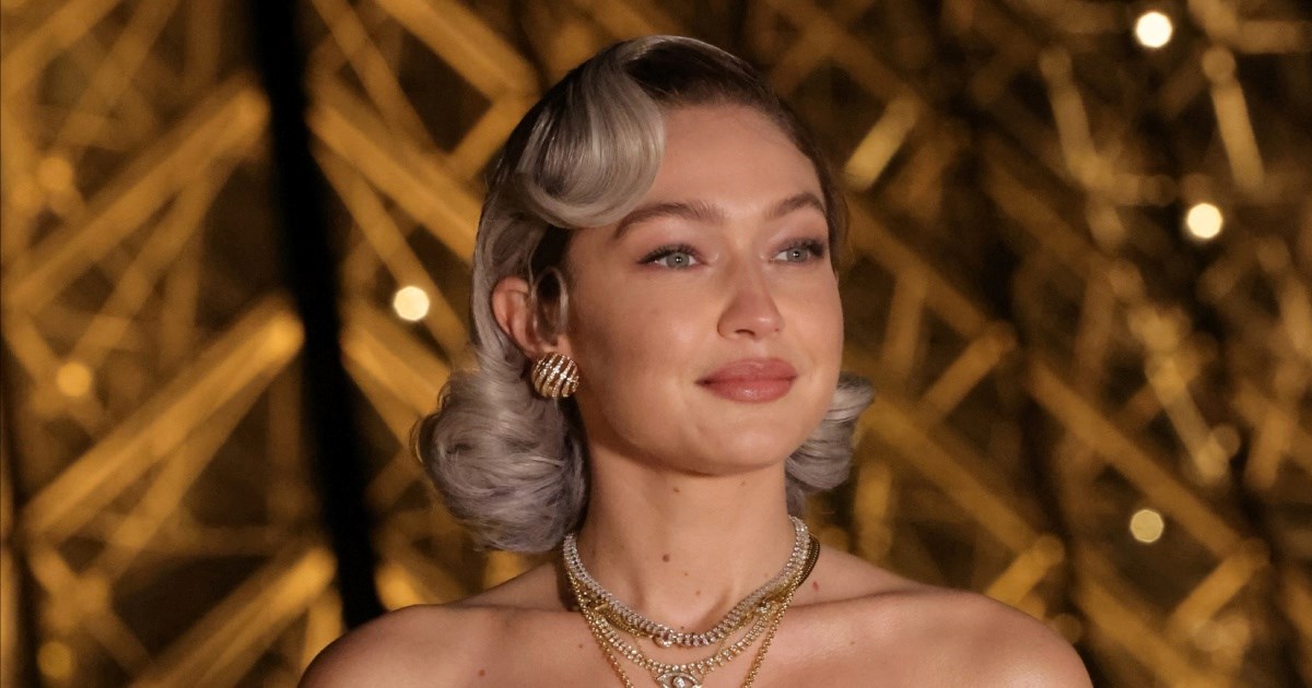 Kako nositi traperice ravnog kroja? Gigi Hadid ima savršen prijedlog