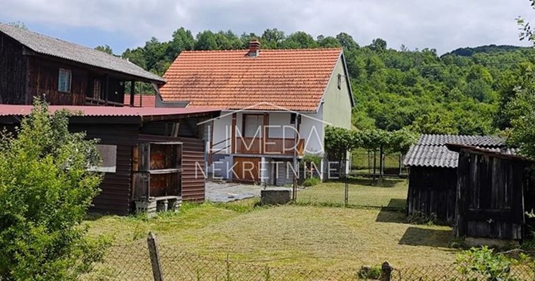 Jedinstvena prilika: Seosko imanje s izlazom na rijeku Koranu