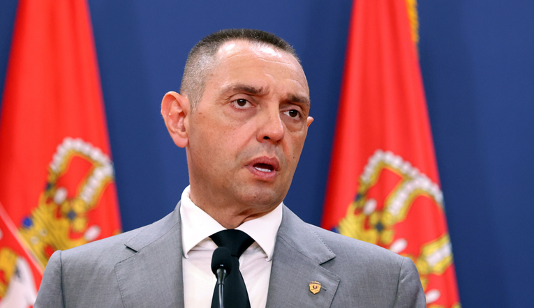 Vulin ljut na banjalučke studente: "Poselamio vas sve Naser Orić"