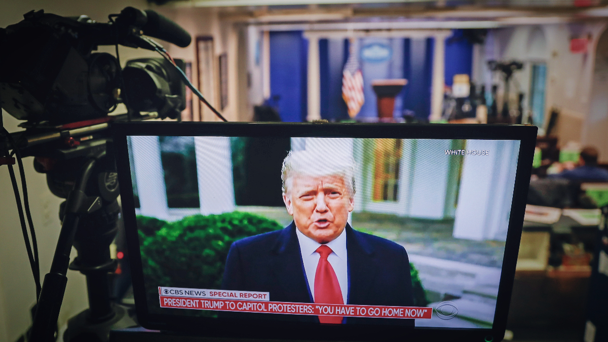 Trumpovi suradnici daju ostavke nakon nasilja u Washingtonu