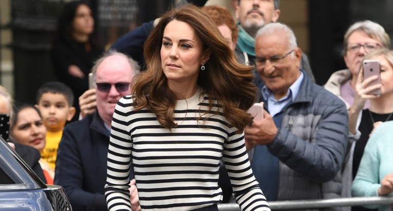 Kate Middleton je i kod kuće ostala vjerna svojem najpoznatijem stilskom potpisu
