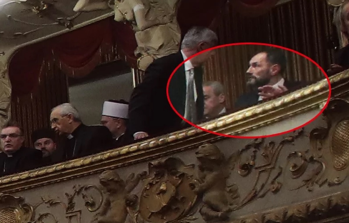Vlada odgovorila Jeleniću, napisali zašto je sjedio s Bandićem
