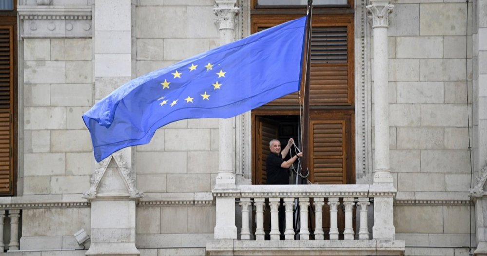 U mađarski parlament nakon 20 godina vraća se zastava Europske unije